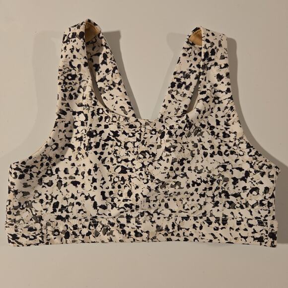 Old Navy Power Soft Sports Bra M(8) - Picture 1 of 3